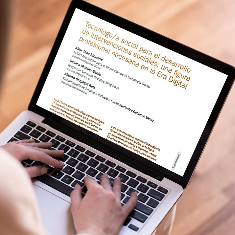 Diseño, desarrollo e implementación de la figura profesional de tecnóloga social